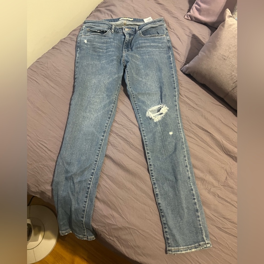 LEVI’S 711 SKINNY WOMENS JEANS SIZE 30